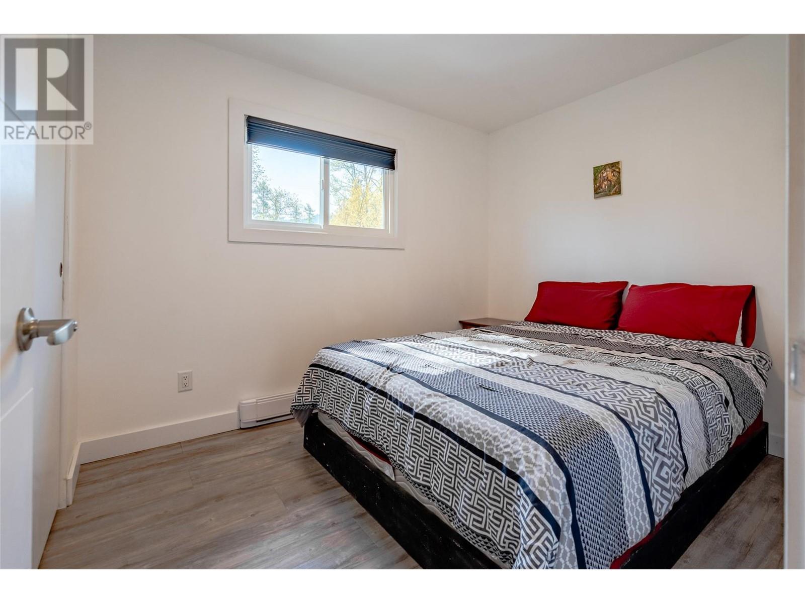 1810 First Street, Fruitvale, British Columbia  V0G 1L0 - Photo 48 - 10347872