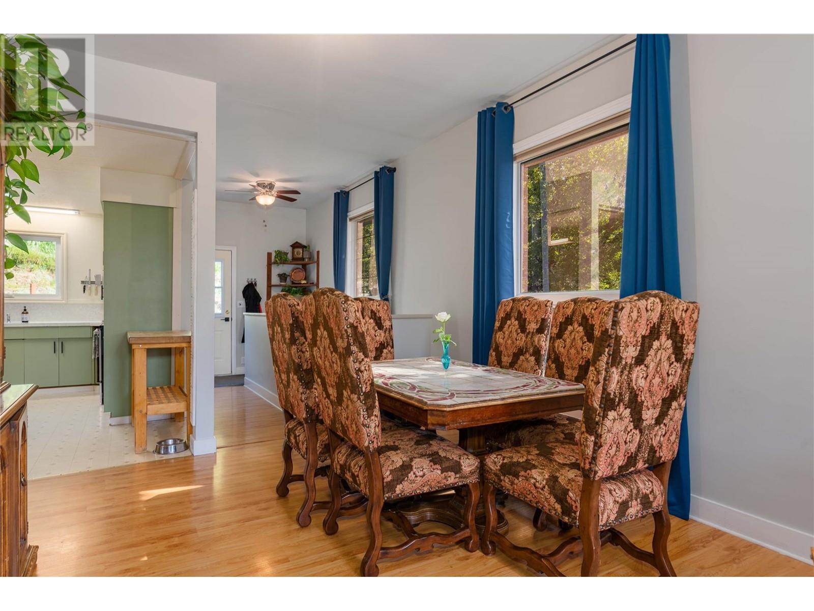 1626 Leroi Avenue, Rossland, British Columbia  V0G 1Y0 - Photo 11 - 10347804