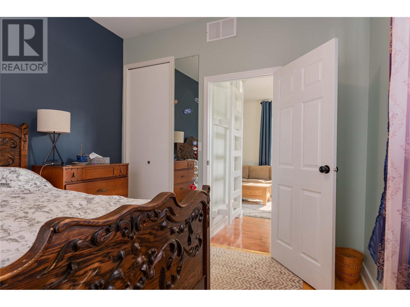 1626 Leroi Avenue, Rossland, British Columbia  V0G 1Y0 - Photo 19 - 10347804