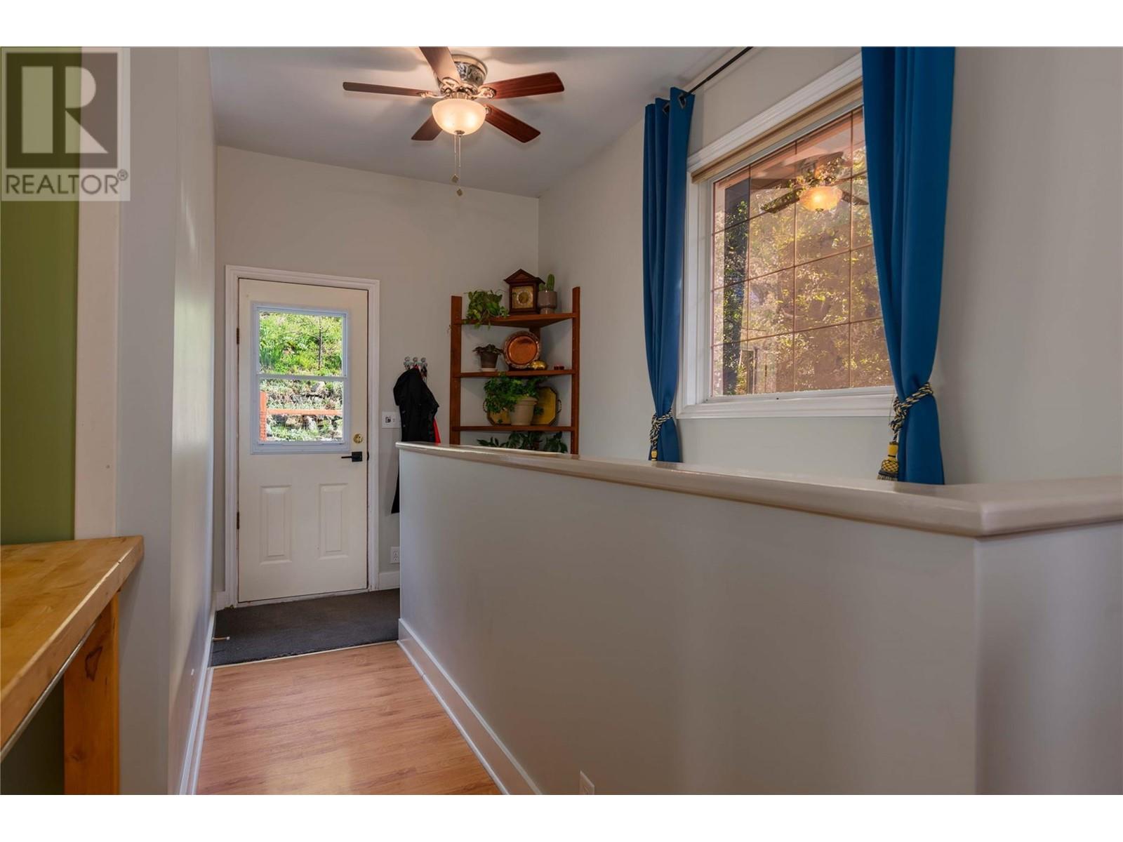 1626 Leroi Avenue, Rossland, British Columbia  V0G 1Y0 - Photo 26 - 10347804