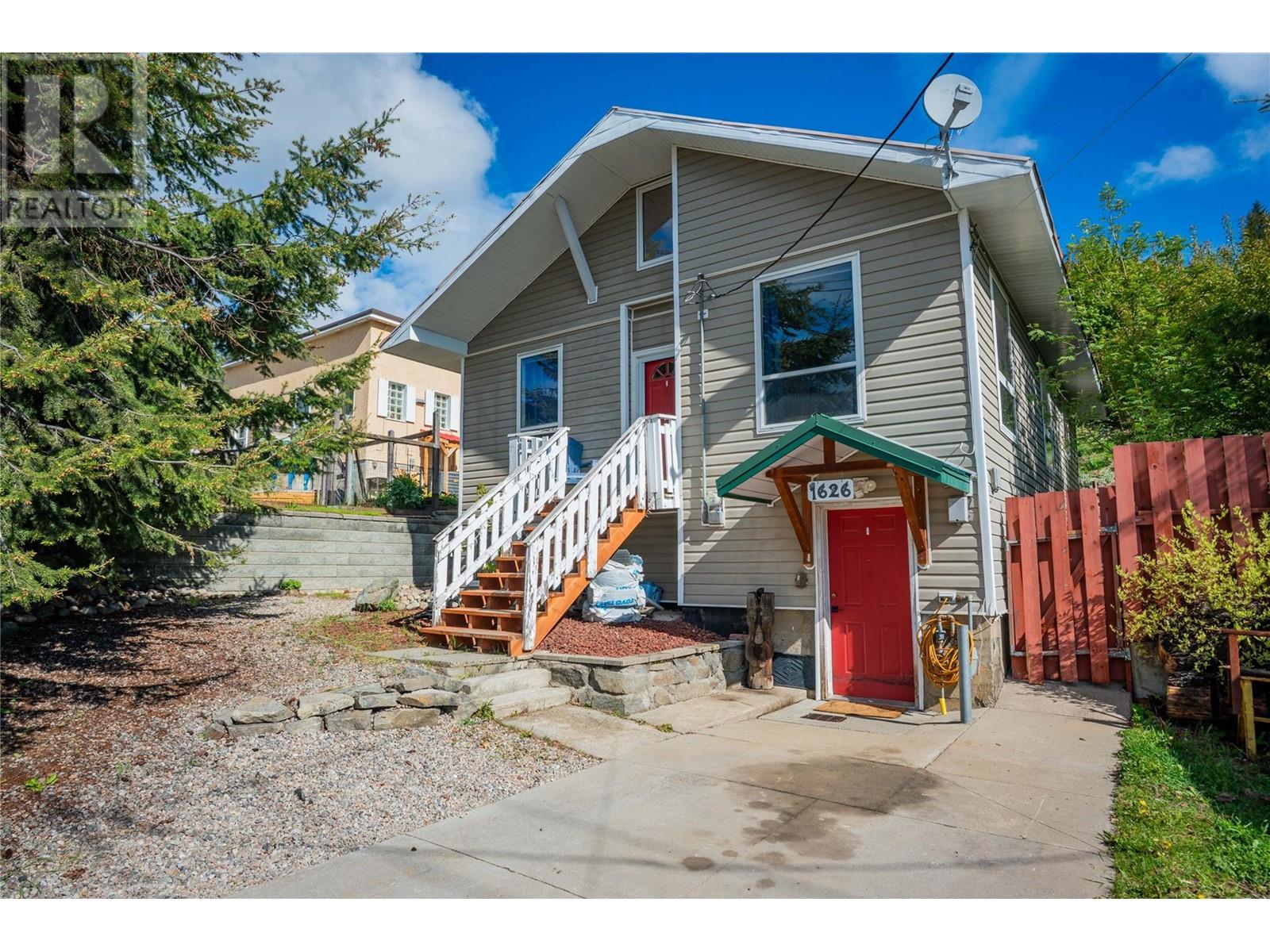 1626 Leroi Avenue, Rossland, British Columbia  V0G 1Y0 - Photo 37 - 10347804