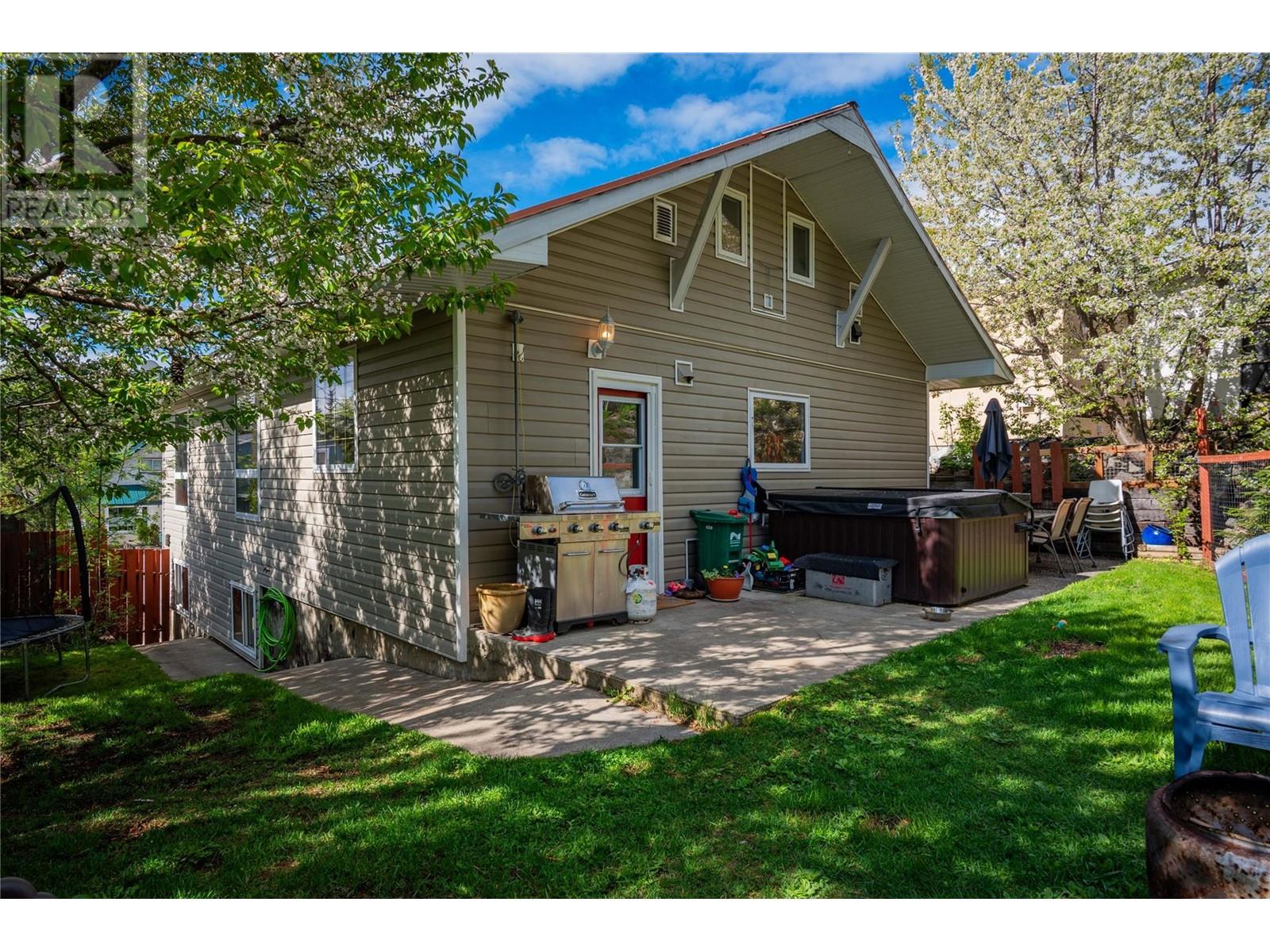 1626 Leroi Avenue, Rossland, British Columbia  V0G 1Y0 - Photo 41 - 10347804