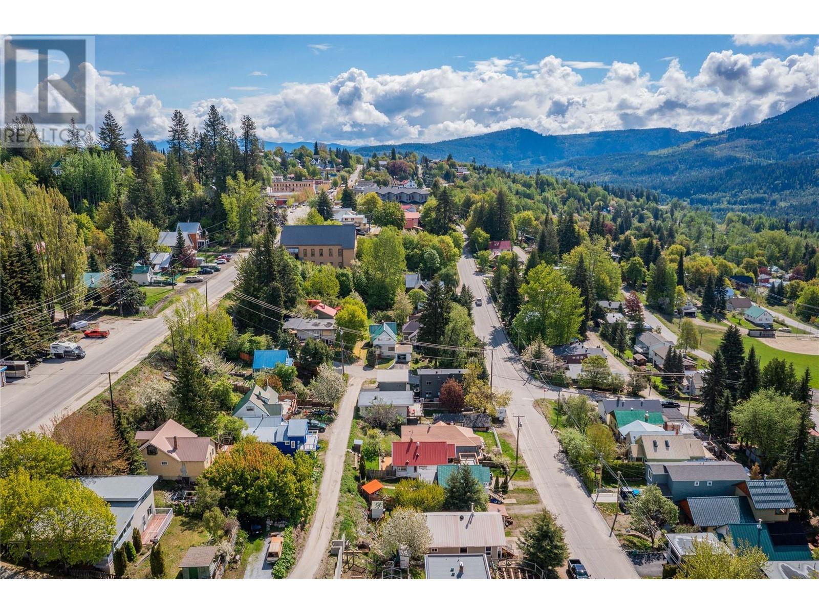 1626 Leroi Avenue, Rossland, British Columbia  V0G 1Y0 - Photo 50 - 10347804