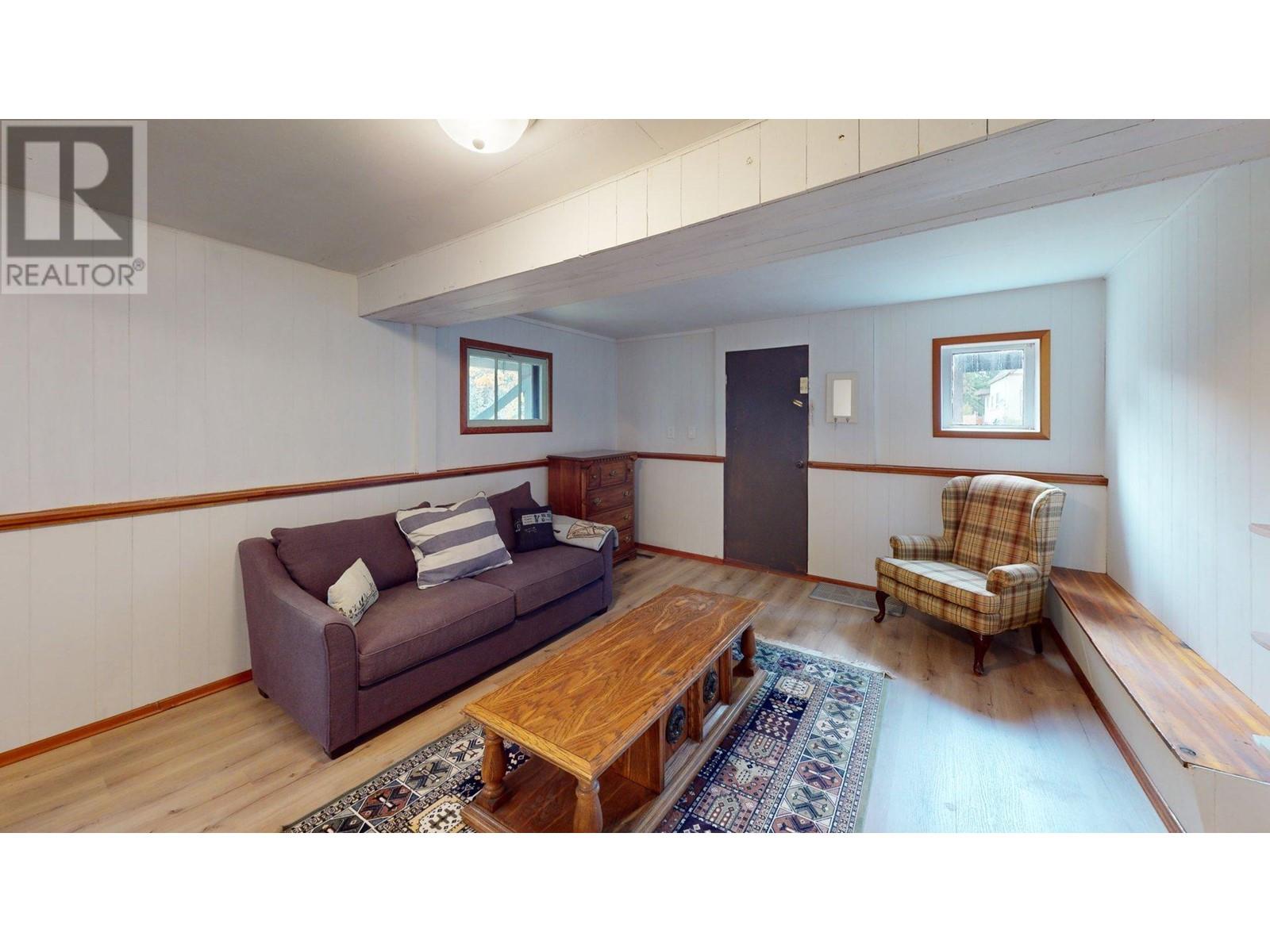 1925 Kootenay Avenue, Rossland, British Columbia  V0G 1Y0 - Photo 27 - 10347383