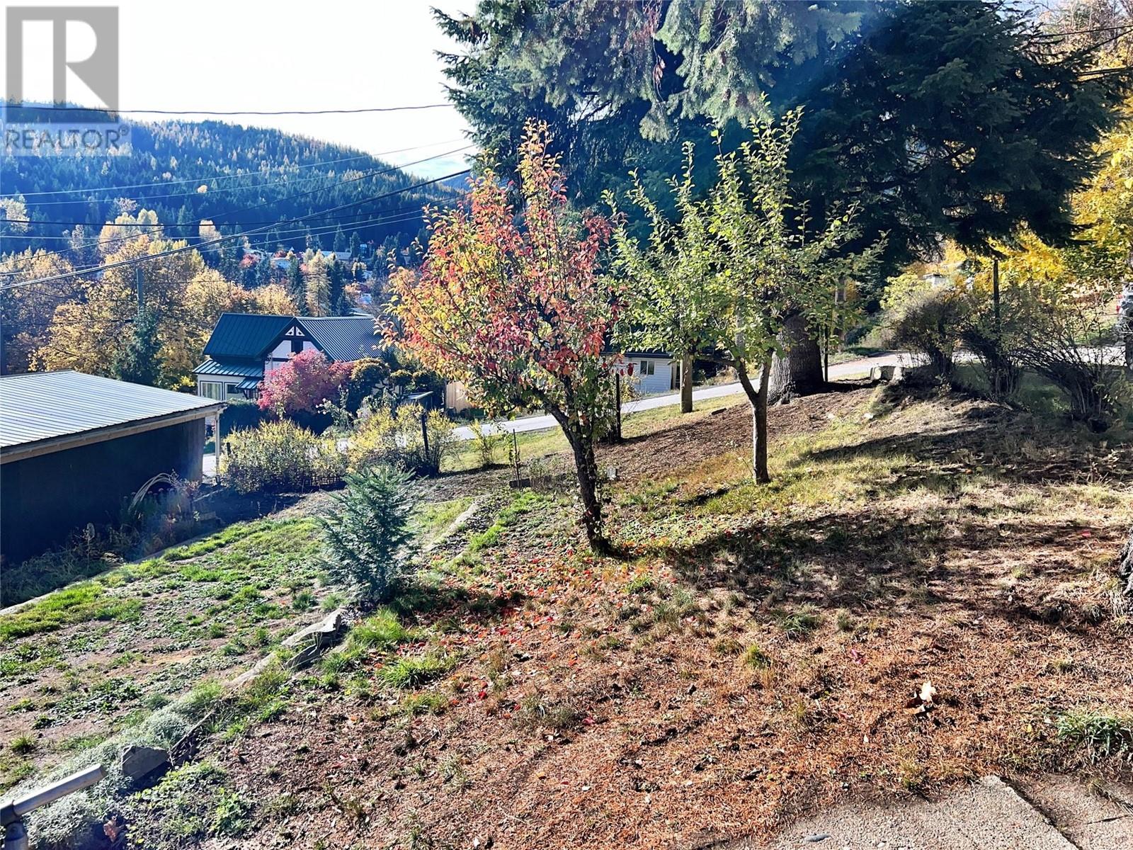 1925 Kootenay Avenue, Rossland, British Columbia  V0G 1Y0 - Photo 38 - 10347383