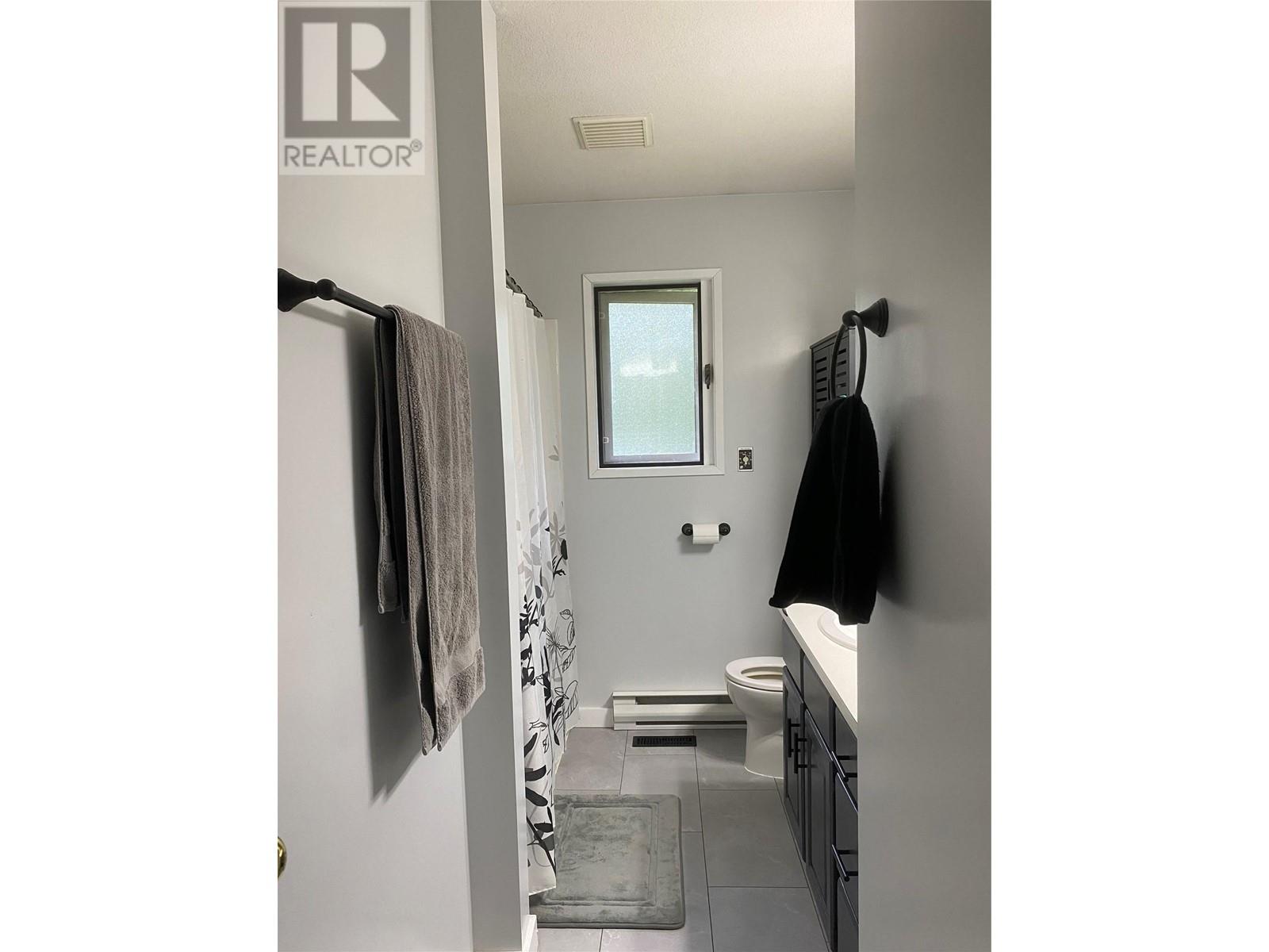 1050 Webb Road, South Slocan, British Columbia  V0G 2G0 - Photo 14 - 10347656