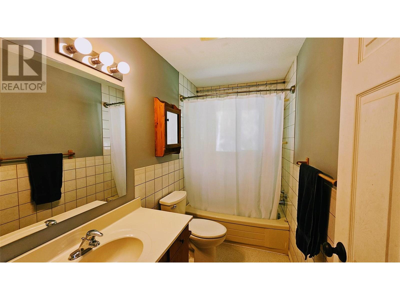 5949 Slocan River Road, Appledale, British Columbia  V0G 2J0 - Photo 14 - 10348180