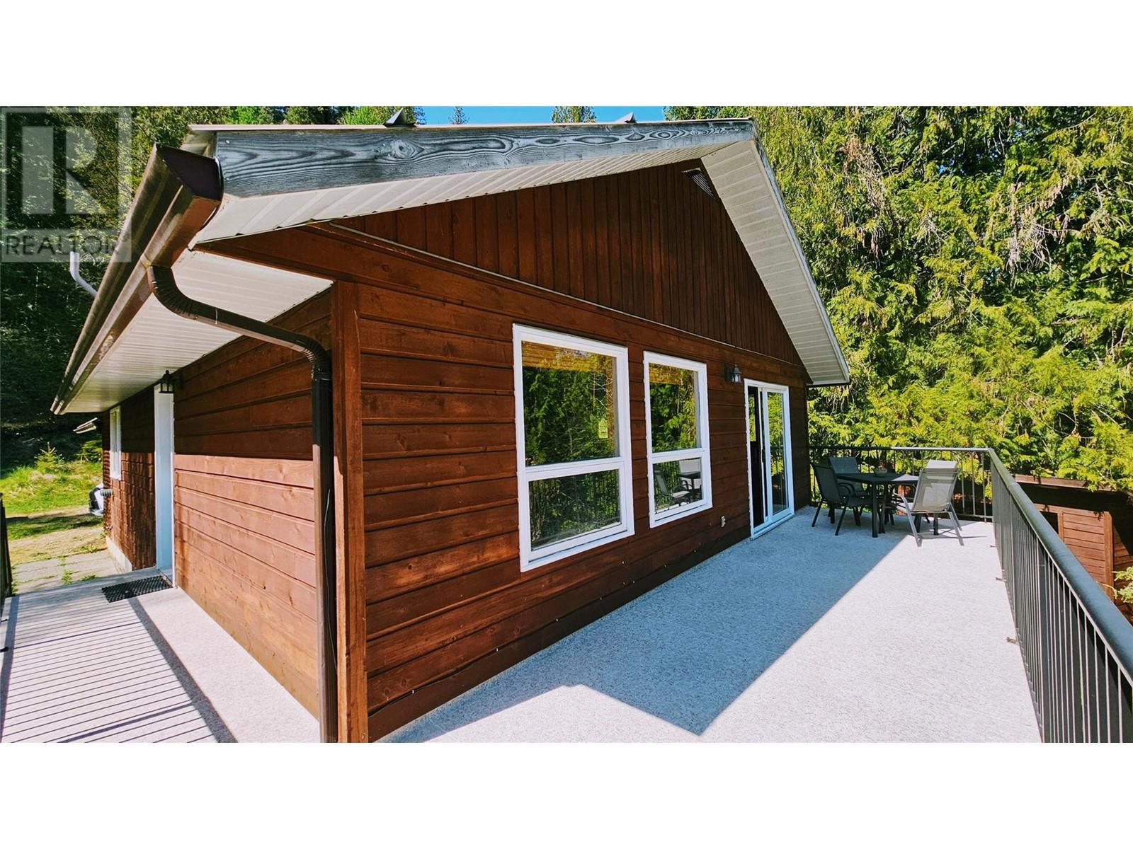 5949 Slocan River Road, Appledale, British Columbia  V0G 2J0 - Photo 21 - 10348180
