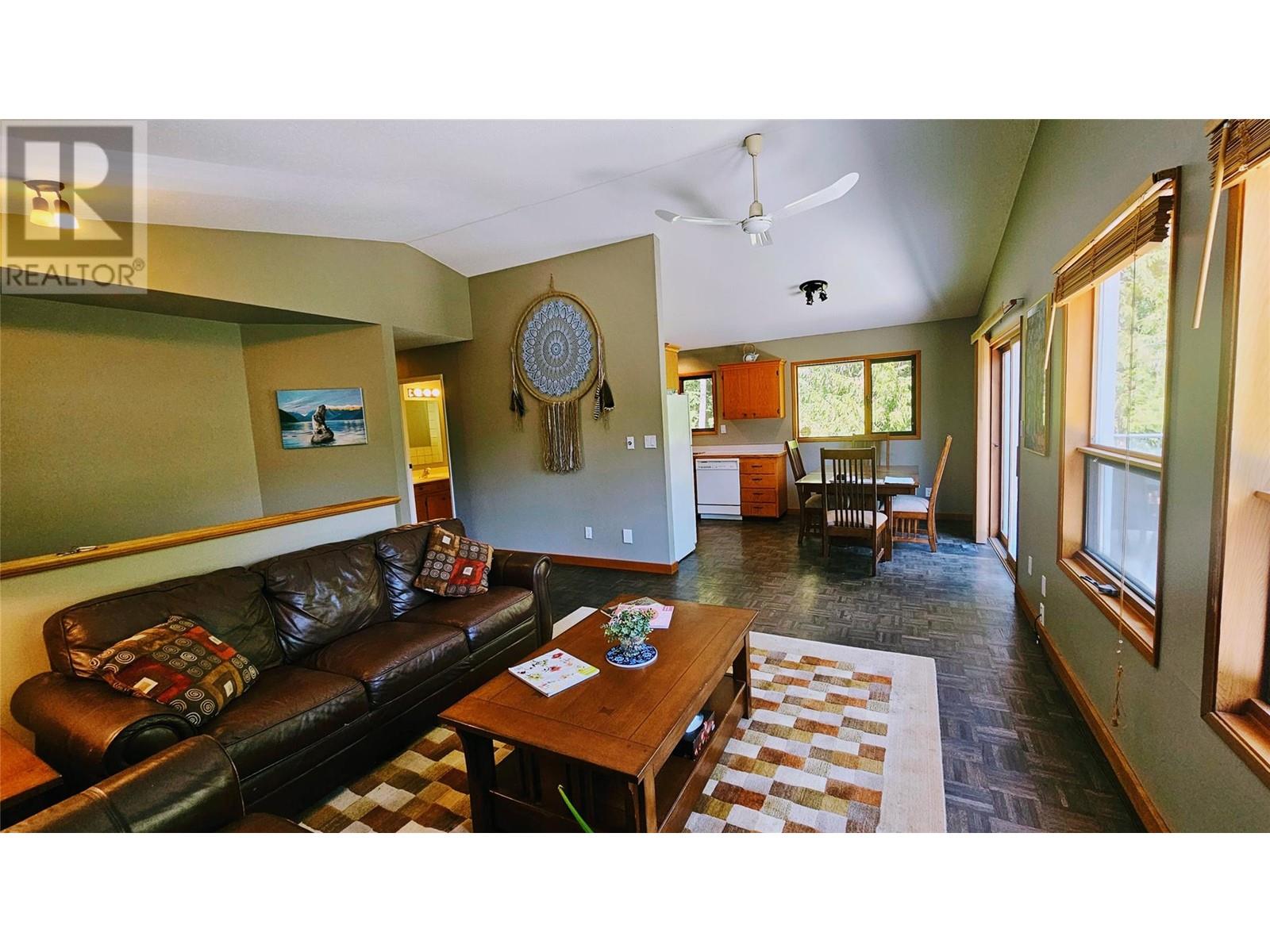 5949 Slocan River Road, Appledale, British Columbia  V0G 2J0 - Photo 4 - 10348180