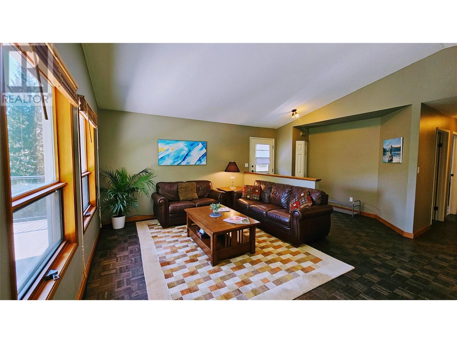 5949 Slocan River Road, Appledale, British Columbia  V0G 2J0 - Photo 5 - 10348180