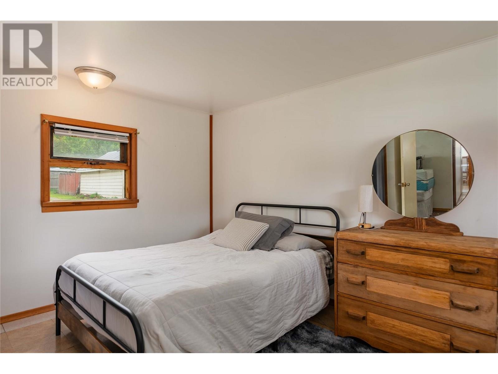 912 Kildare Street, New Denver, British Columbia  V0G 1S0 - Photo 14 - 10347415