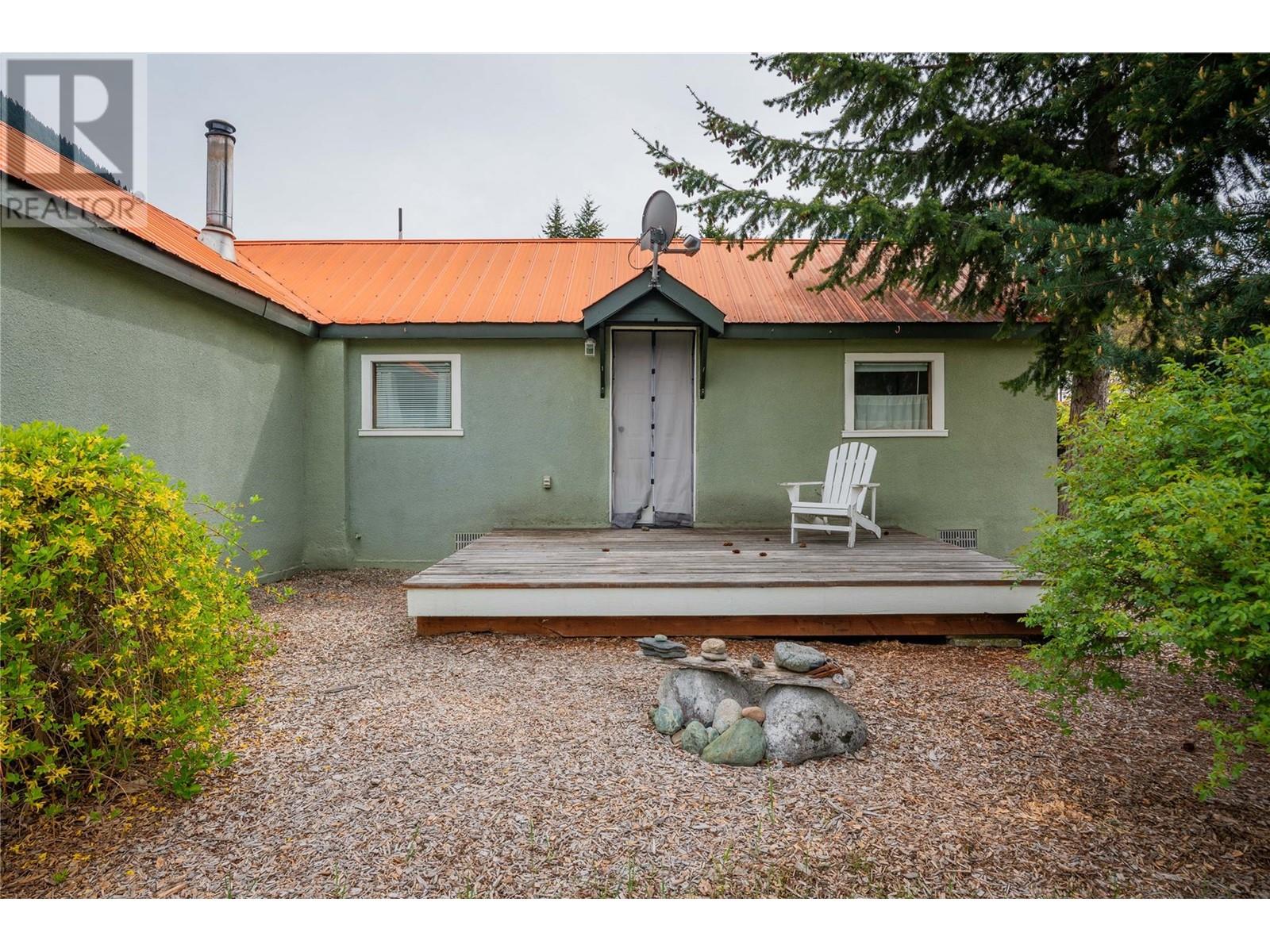 912 Kildare Street, New Denver, British Columbia  V0G 1S0 - Photo 19 - 10347415