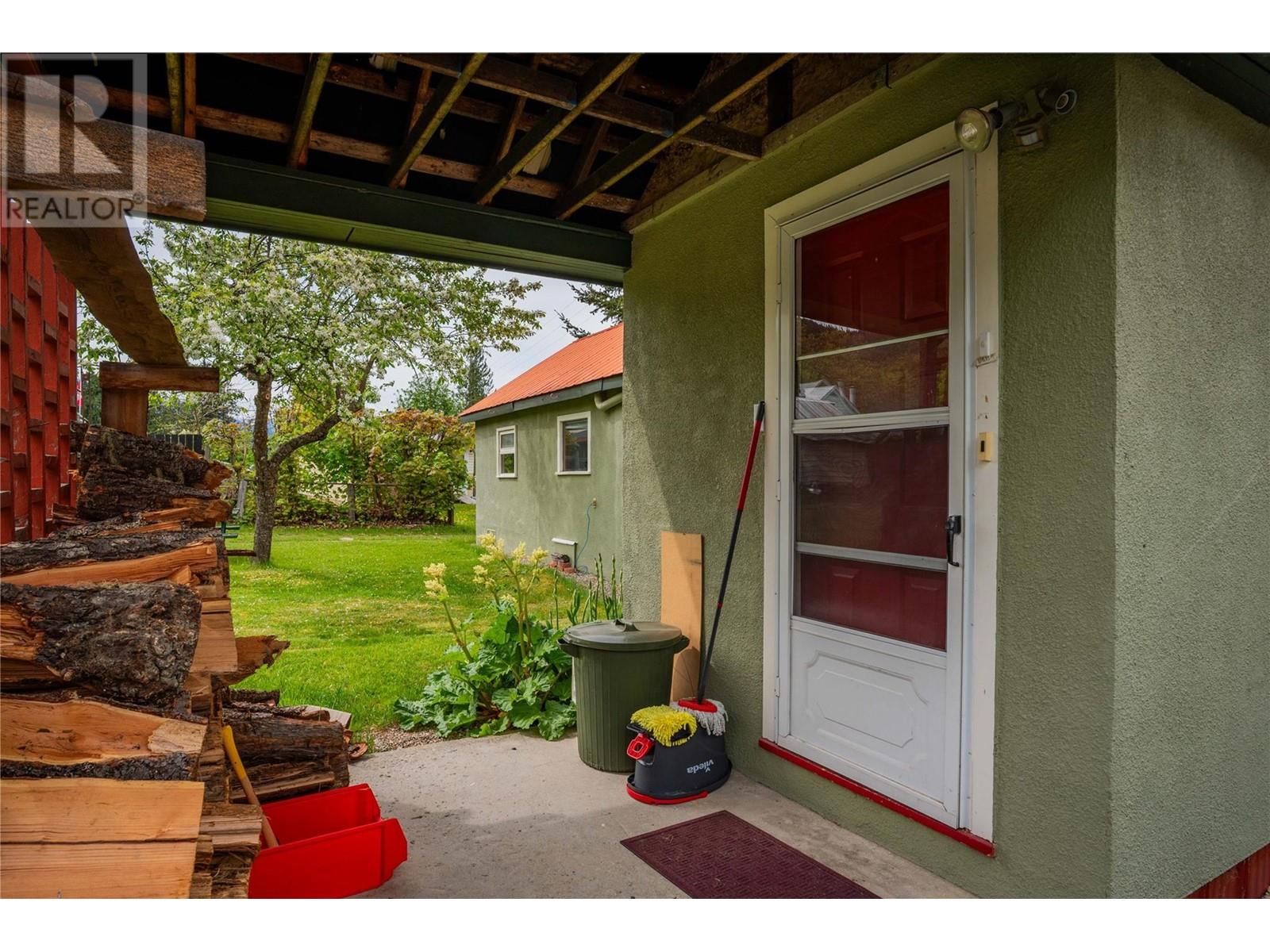 912 Kildare Street, New Denver, British Columbia  V0G 1S0 - Photo 26 - 10347415