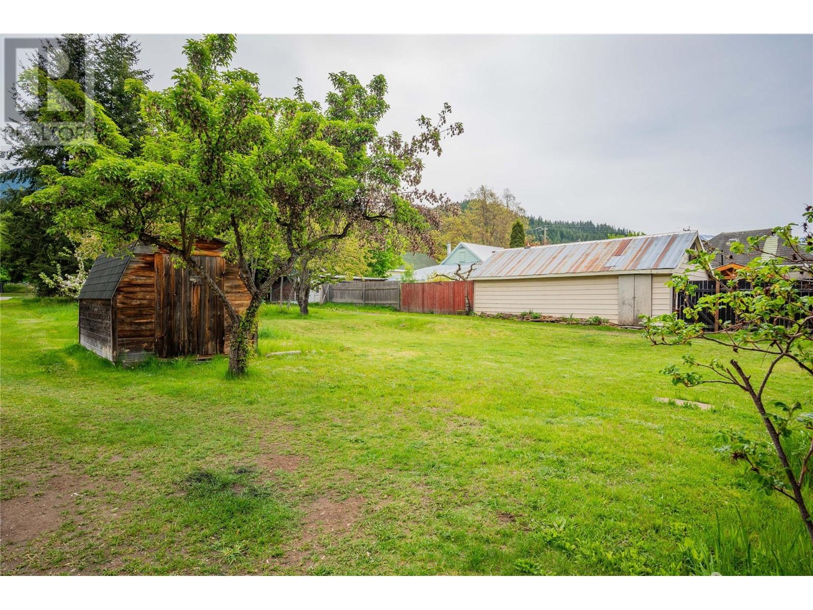 912 Kildare Street, New Denver, British Columbia  V0G 1S0 - Photo 28 - 10347415