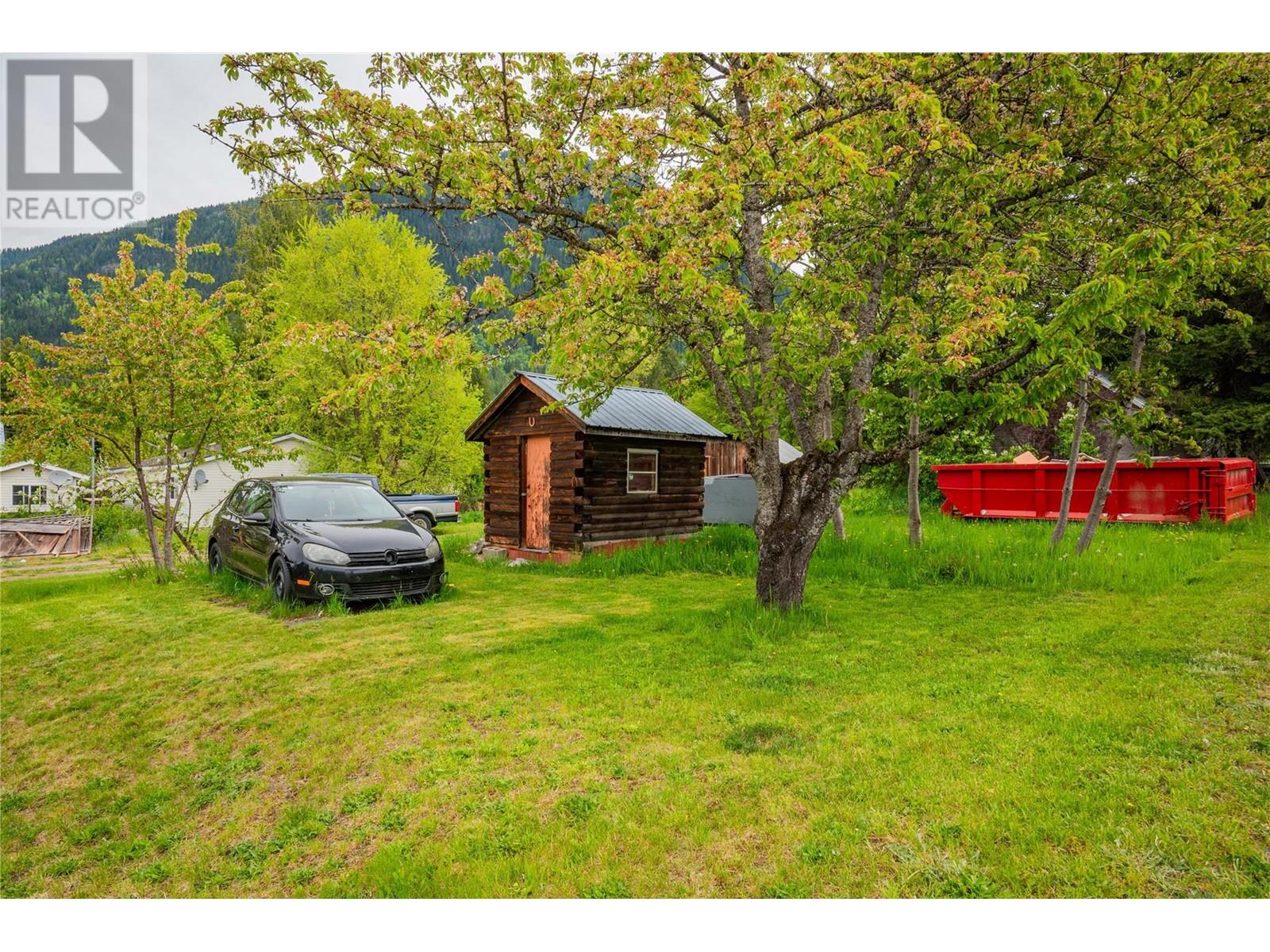 912 Kildare Street, New Denver, British Columbia  V0G 1S0 - Photo 30 - 10347415