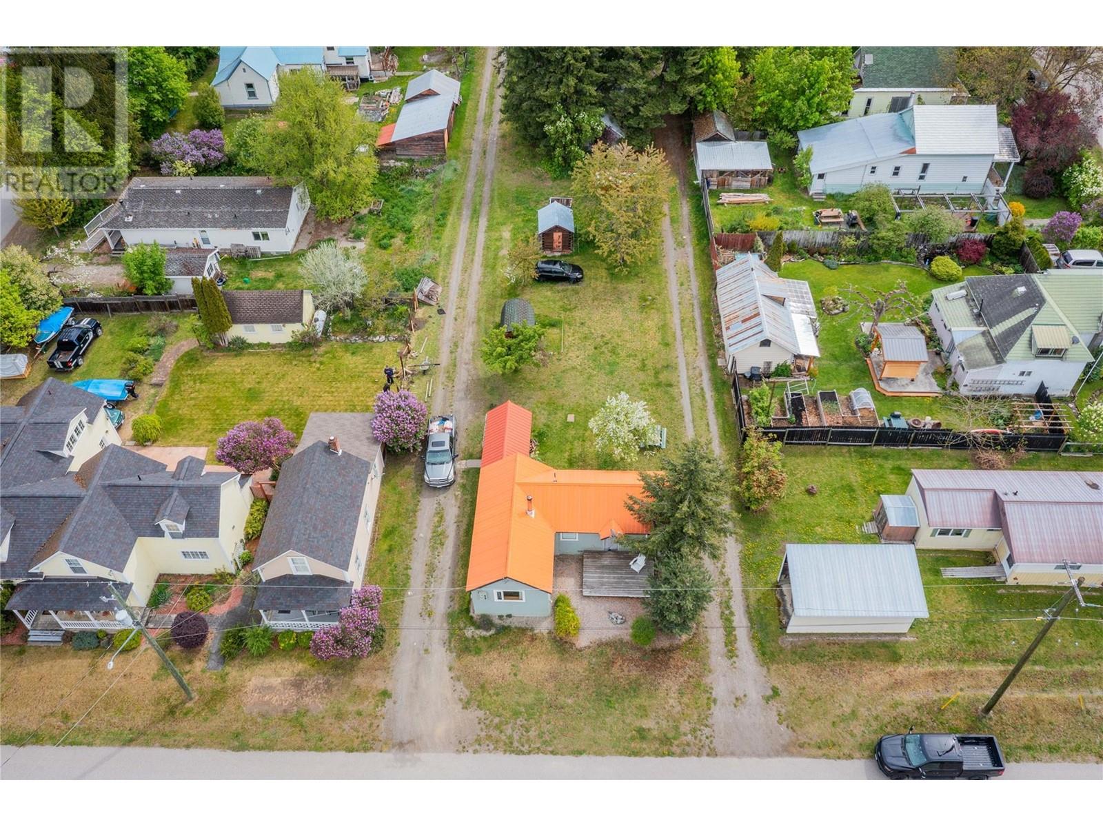912 Kildare Street, New Denver, British Columbia  V0G 1S0 - Photo 4 - 10347415