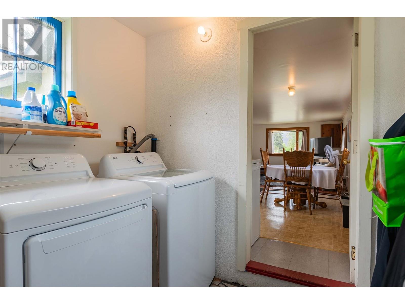 912 Kildare Street, New Denver, British Columbia  V0G 1S0 - Photo 7 - 10347415
