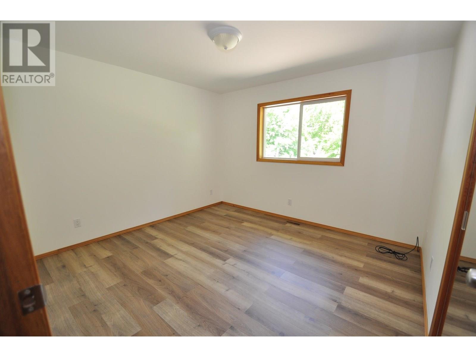 8917 Meadow Street, Balfour, British Columbia  V0G 1C0 - Photo 21 - 10348294
