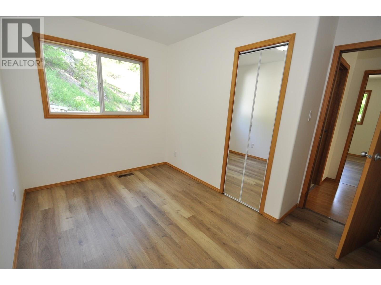8917 Meadow Street, Balfour, British Columbia  V0G 1C0 - Photo 26 - 10348294