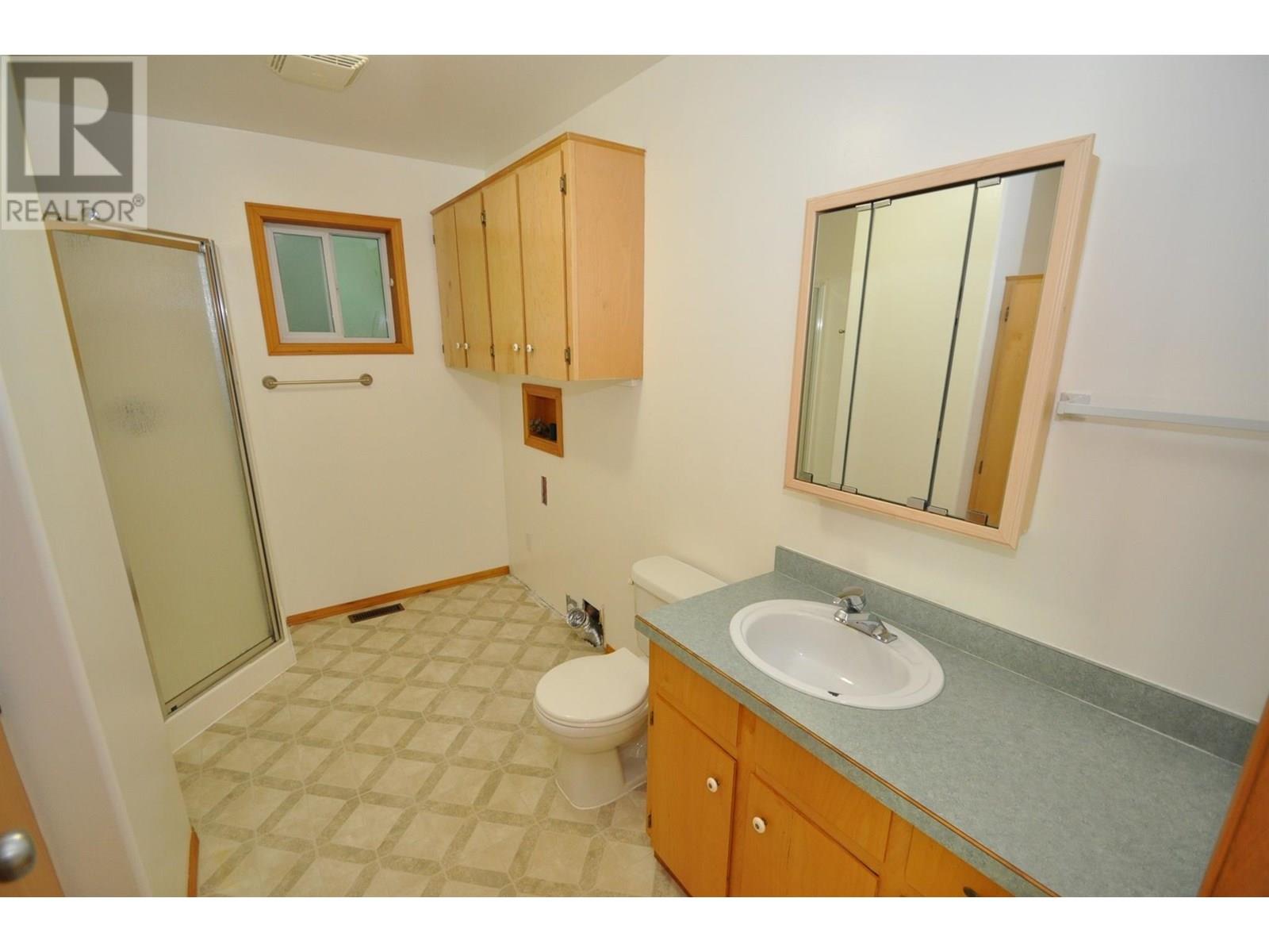 8917 Meadow Street, Balfour, British Columbia  V0G 1C0 - Photo 27 - 10348294