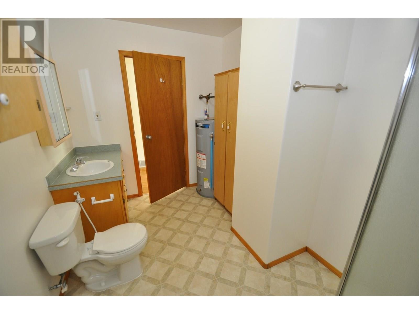 8917 Meadow Street, Balfour, British Columbia  V0G 1C0 - Photo 28 - 10348294