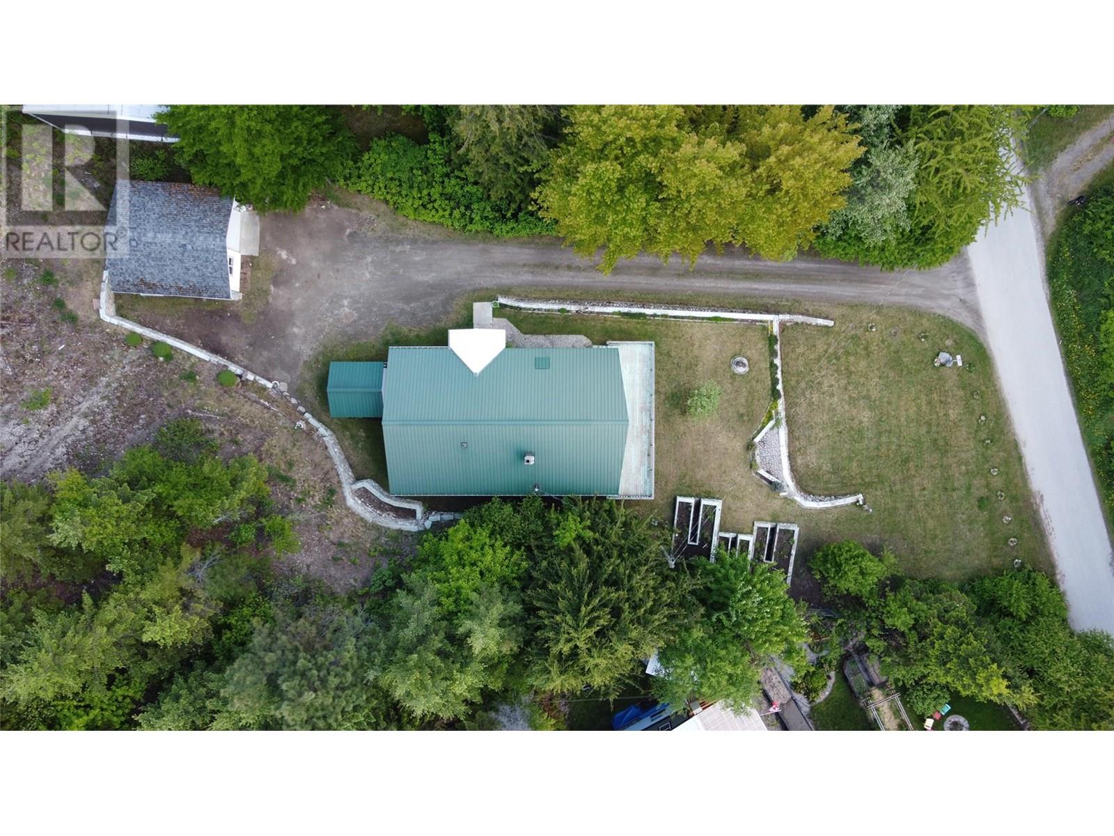 8917 Meadow Street, Balfour, British Columbia  V0G 1C0 - Photo 34 - 10348294