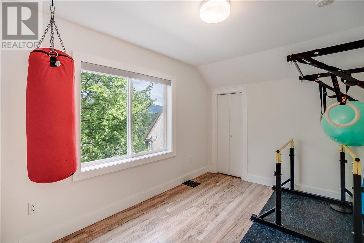 1667 Cedar Avenue, Trail, British Columbia  V1R 4C9 - Photo 35 - 10347396