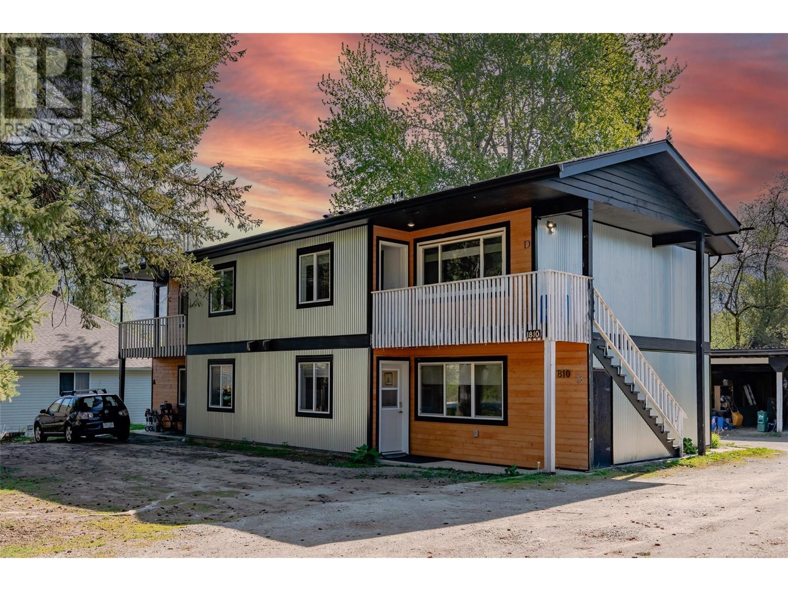 1810 First Street, Fruitvale, British Columbia  V0G 1L0 - Photo 1 - 10348295