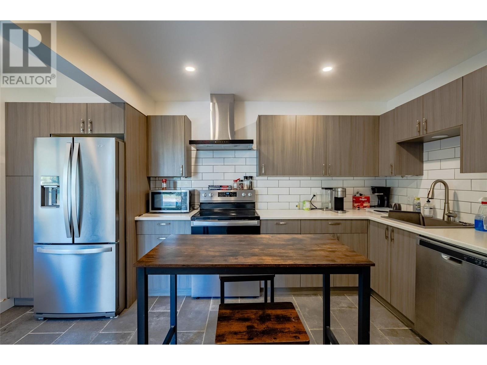 1810 First Street, Fruitvale, British Columbia  V0G 1L0 - Photo 13 - 10348295