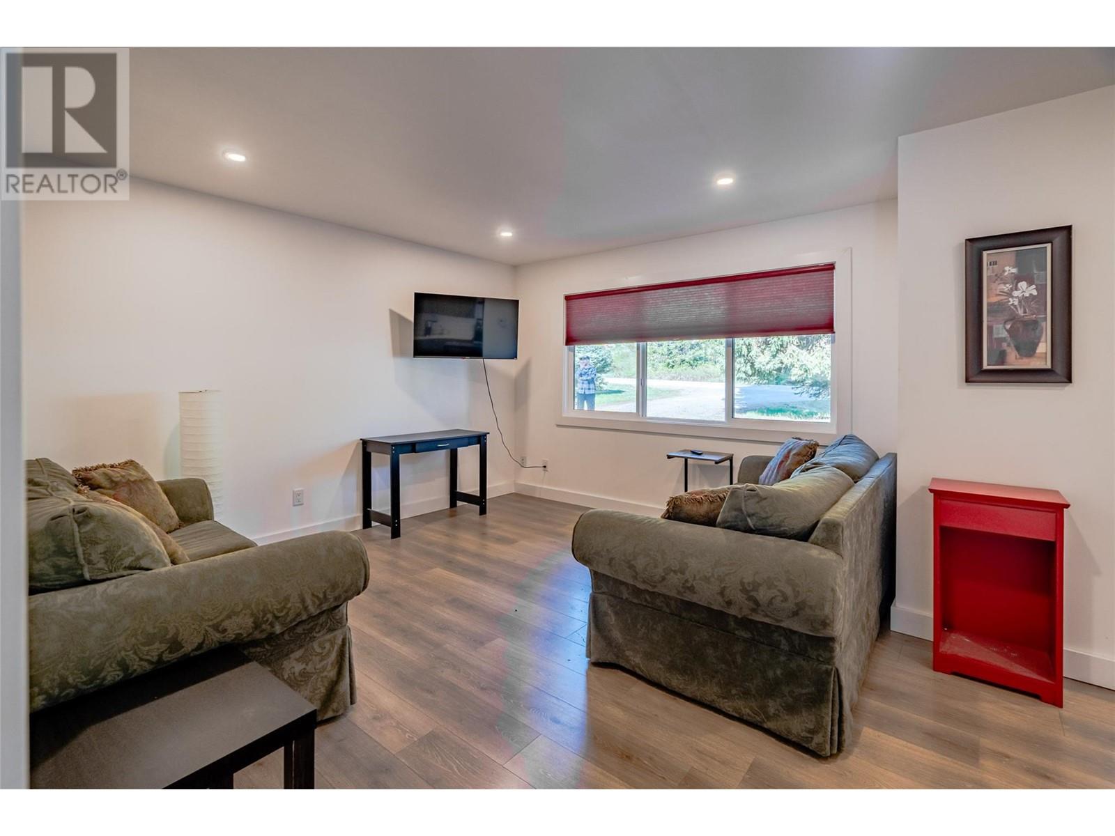 1810 First Street, Fruitvale, British Columbia  V0G 1L0 - Photo 16 - 10348295