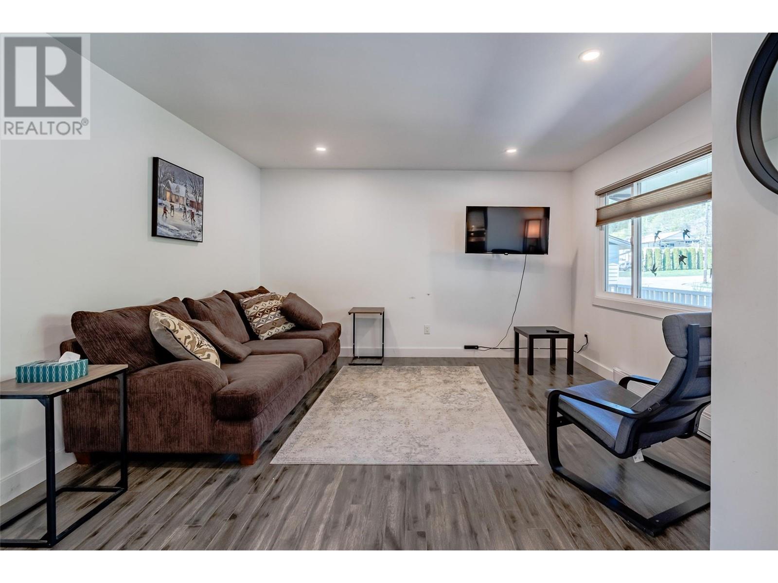 1810 First Street, Fruitvale, British Columbia  V0G 1L0 - Photo 28 - 10348295