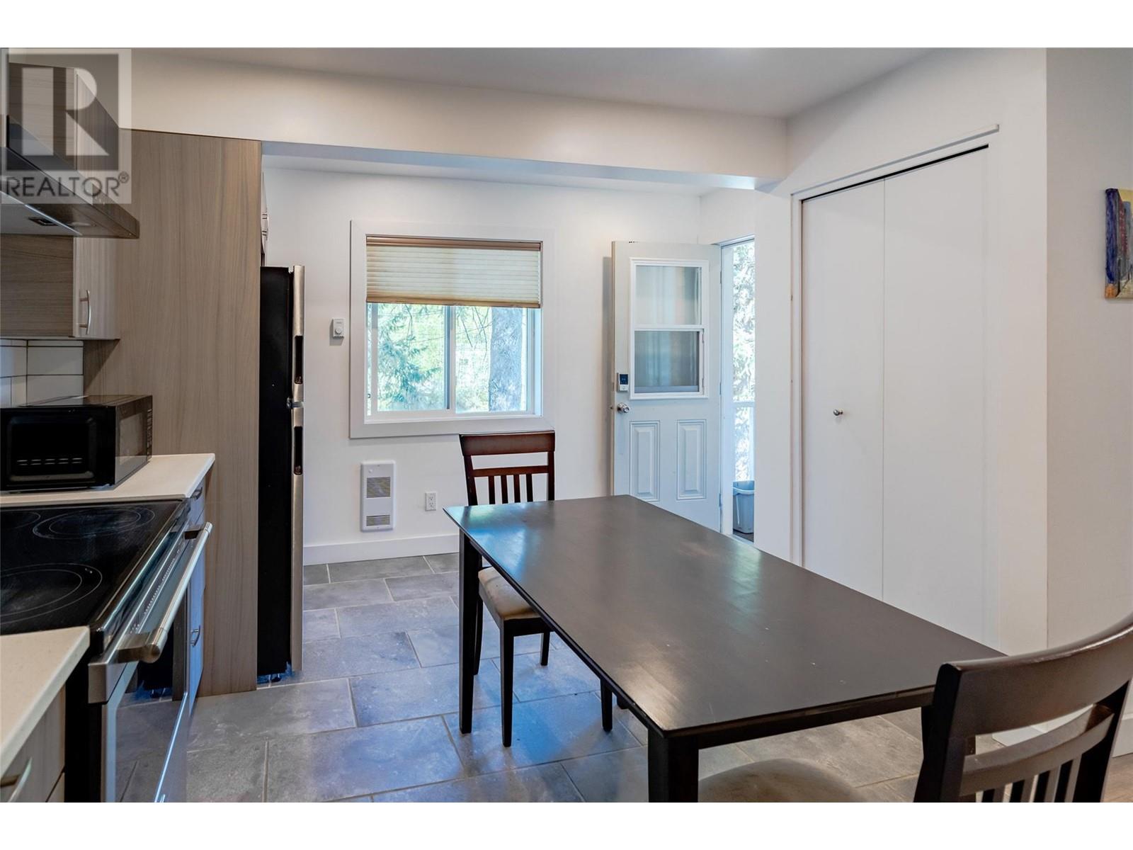 1810 First Street, Fruitvale, British Columbia  V0G 1L0 - Photo 37 - 10348295