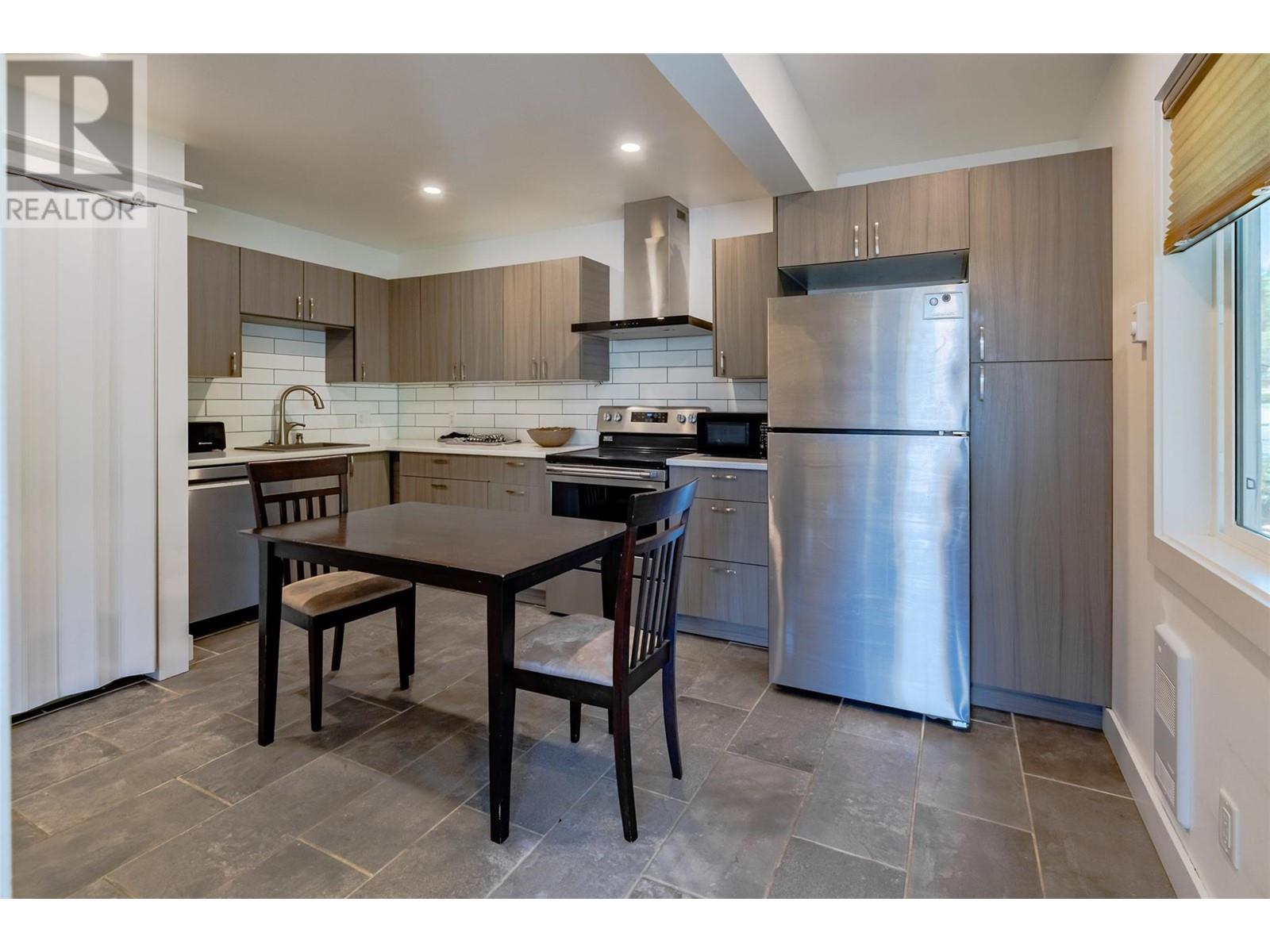 1810 First Street, Fruitvale, British Columbia  V0G 1L0 - Photo 38 - 10348295