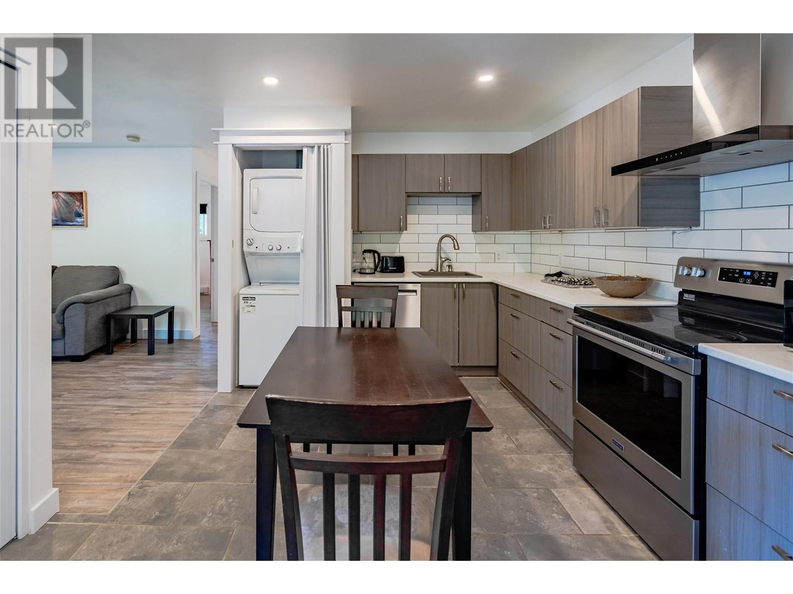 1810 First Street, Fruitvale, British Columbia  V0G 1L0 - Photo 39 - 10348295