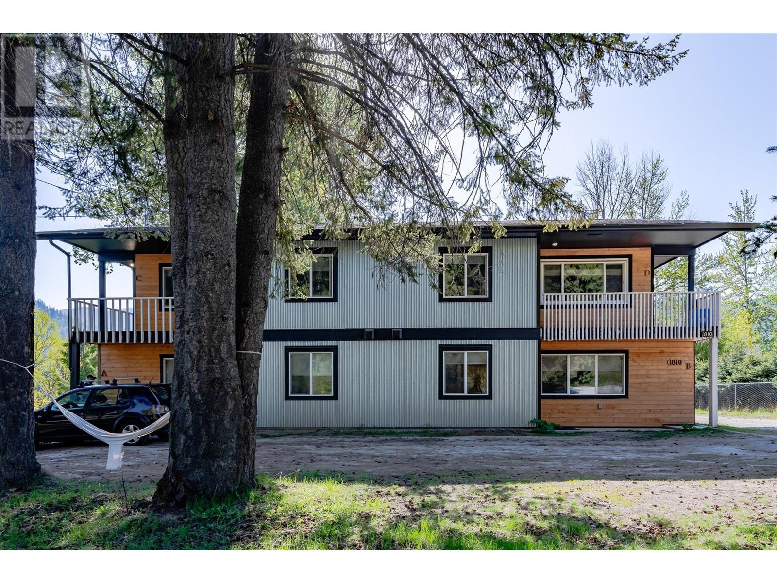 1810 First Street, Fruitvale, British Columbia  V0G 1L0 - Photo 4 - 10348295