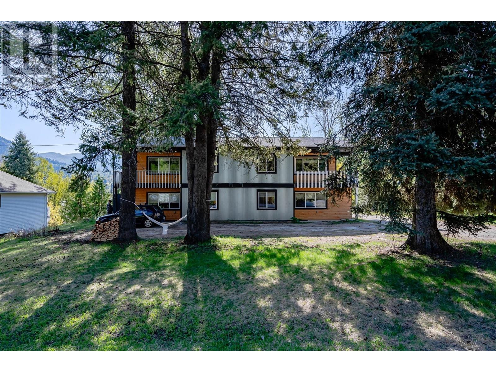 1810 First Street, Fruitvale, British Columbia  V0G 1L0 - Photo 52 - 10348295