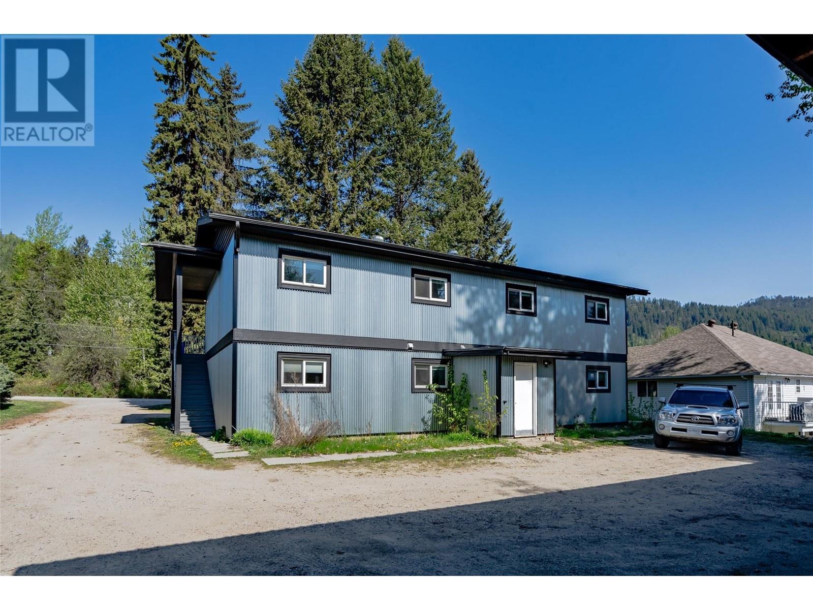 1810 First Street, Fruitvale, British Columbia  V0G 1L0 - Photo 56 - 10348295