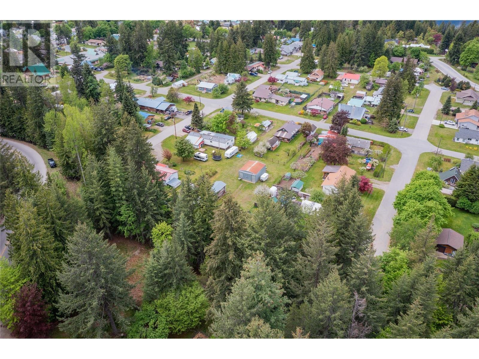 1102 31a Highway, New Denver, British Columbia  V0G 1S0 - Photo 3 - 10347416