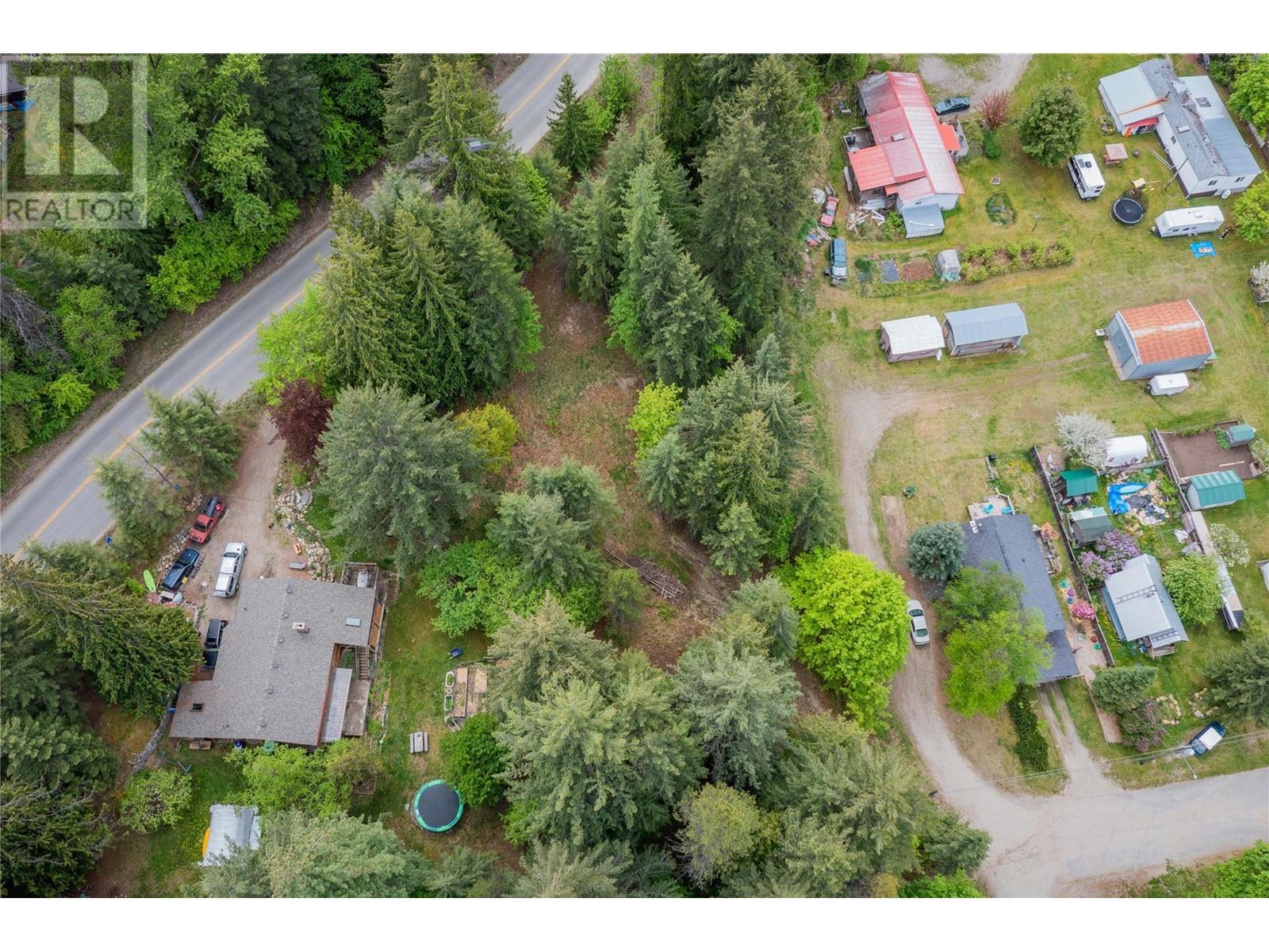 1102 31a Highway, New Denver, British Columbia  V0G 1S0 - Photo 4 - 10347416