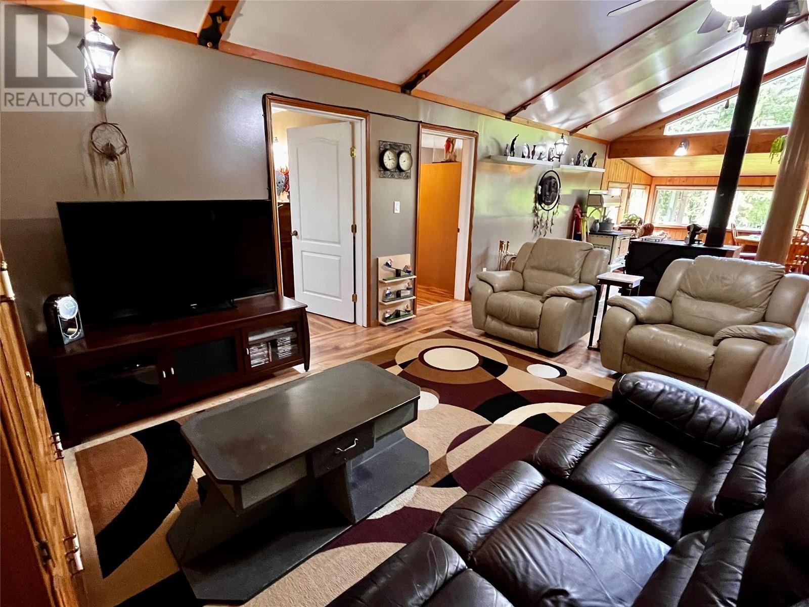 7705 Omen Road, Fauquier, British Columbia  V0G 1K0 - Photo 41 - 10348046