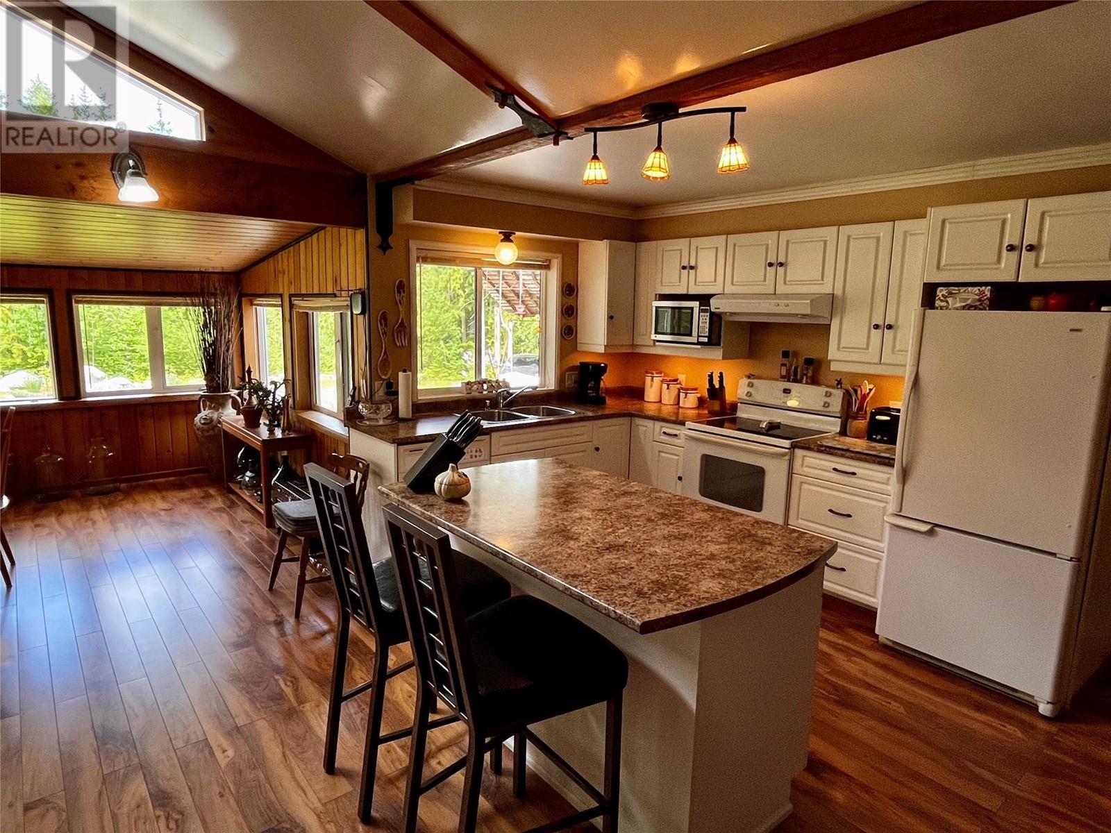 7705 Omen Road, Fauquier, British Columbia  V0G 1K0 - Photo 60 - 10348046