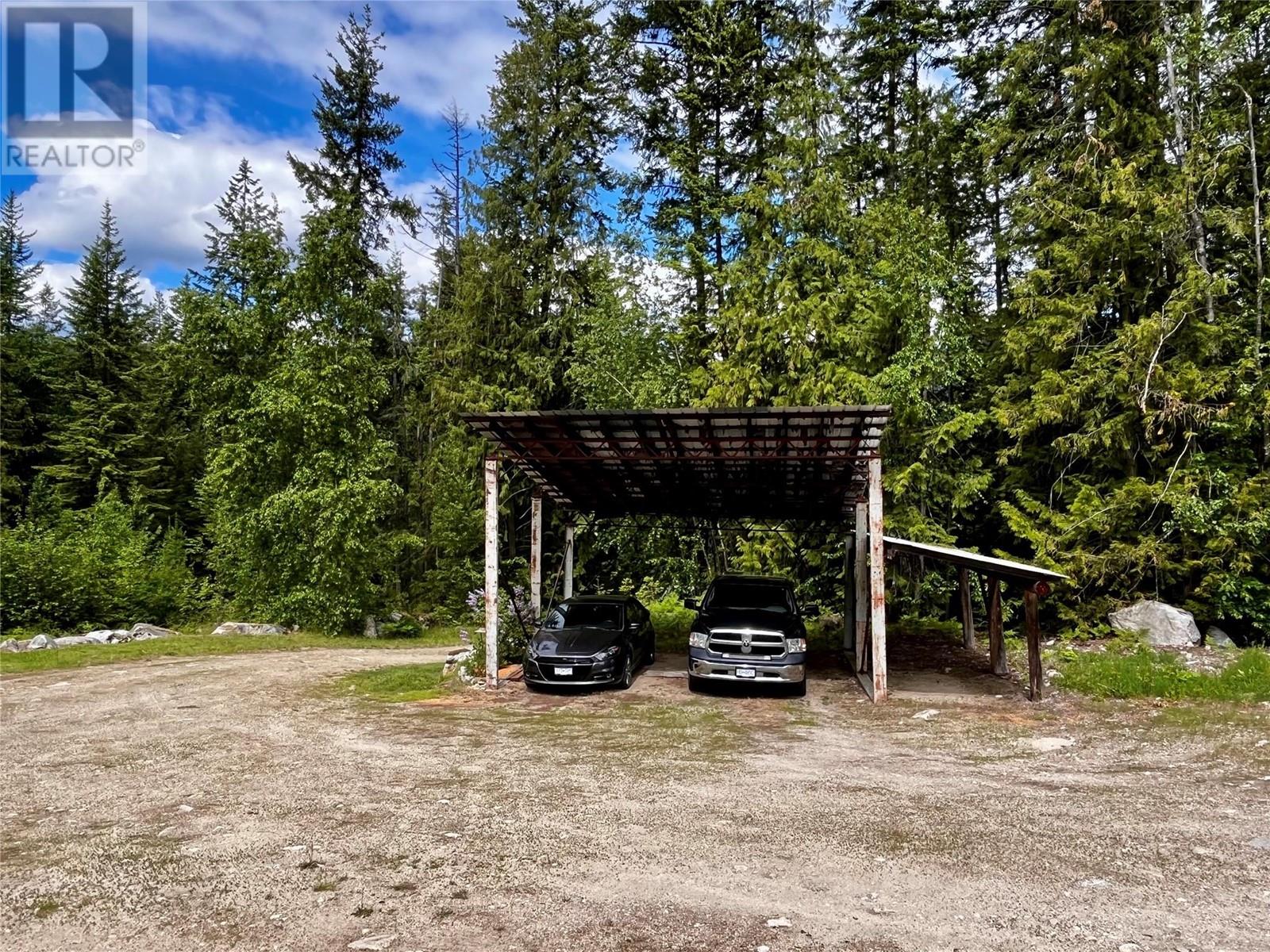7705 Omen Road, Fauquier, British Columbia  V0G 1K0 - Photo 61 - 10348046