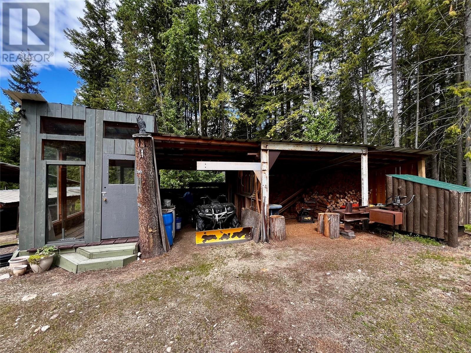 7705 Omen Road, Fauquier, British Columbia  V0G 1K0 - Photo 71 - 10348046