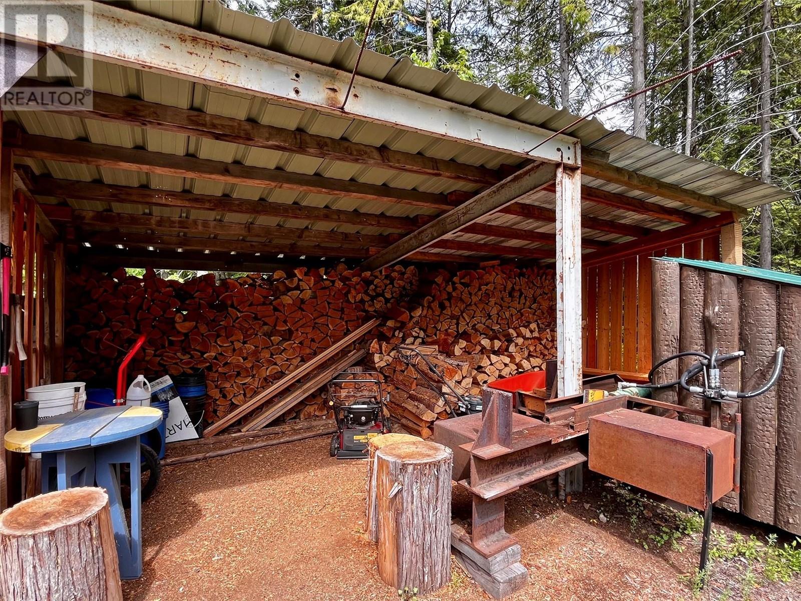 7705 Omen Road, Fauquier, British Columbia  V0G 1K0 - Photo 74 - 10348046