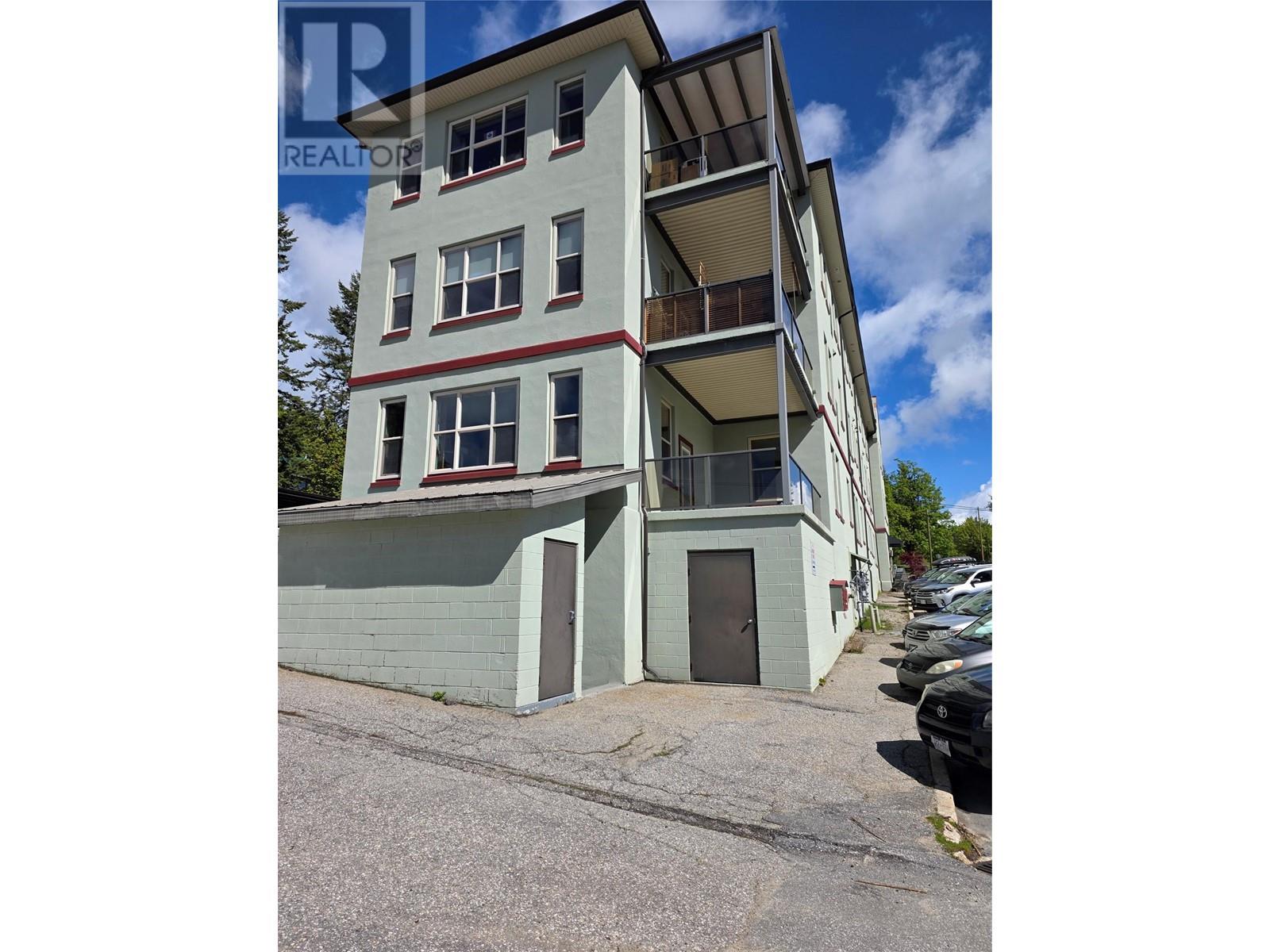 1961 Georgia Street Unit# A & B, Rossland, British Columbia  V0G 1Y0 - Photo 1 - 10348044