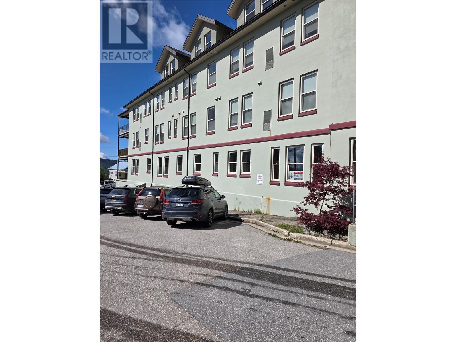 1961 Georgia Street Unit# A & B, Rossland, British Columbia  V0G 1Y0 - Photo 2 - 10348044