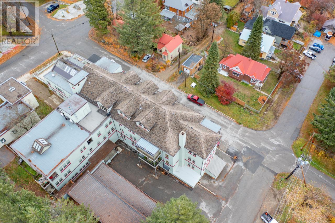 1961 Georgia Street Unit# A & B, Rossland, British Columbia  V0G 1Y0 - Photo 33 - 10348044
