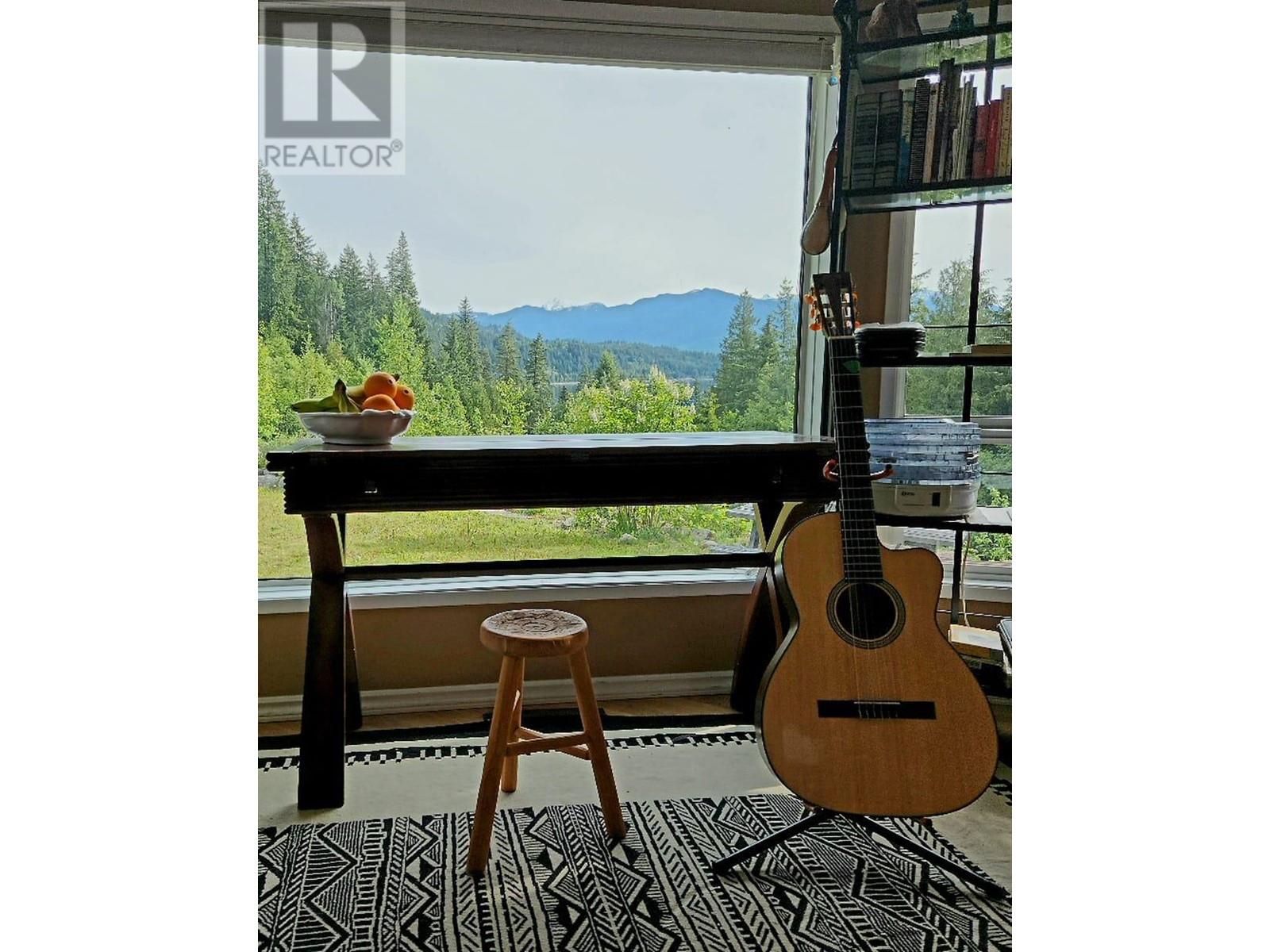 1273 Queens Bay Road, Balfour, British Columbia  V0G 1C0 - Photo 4 - 10348471