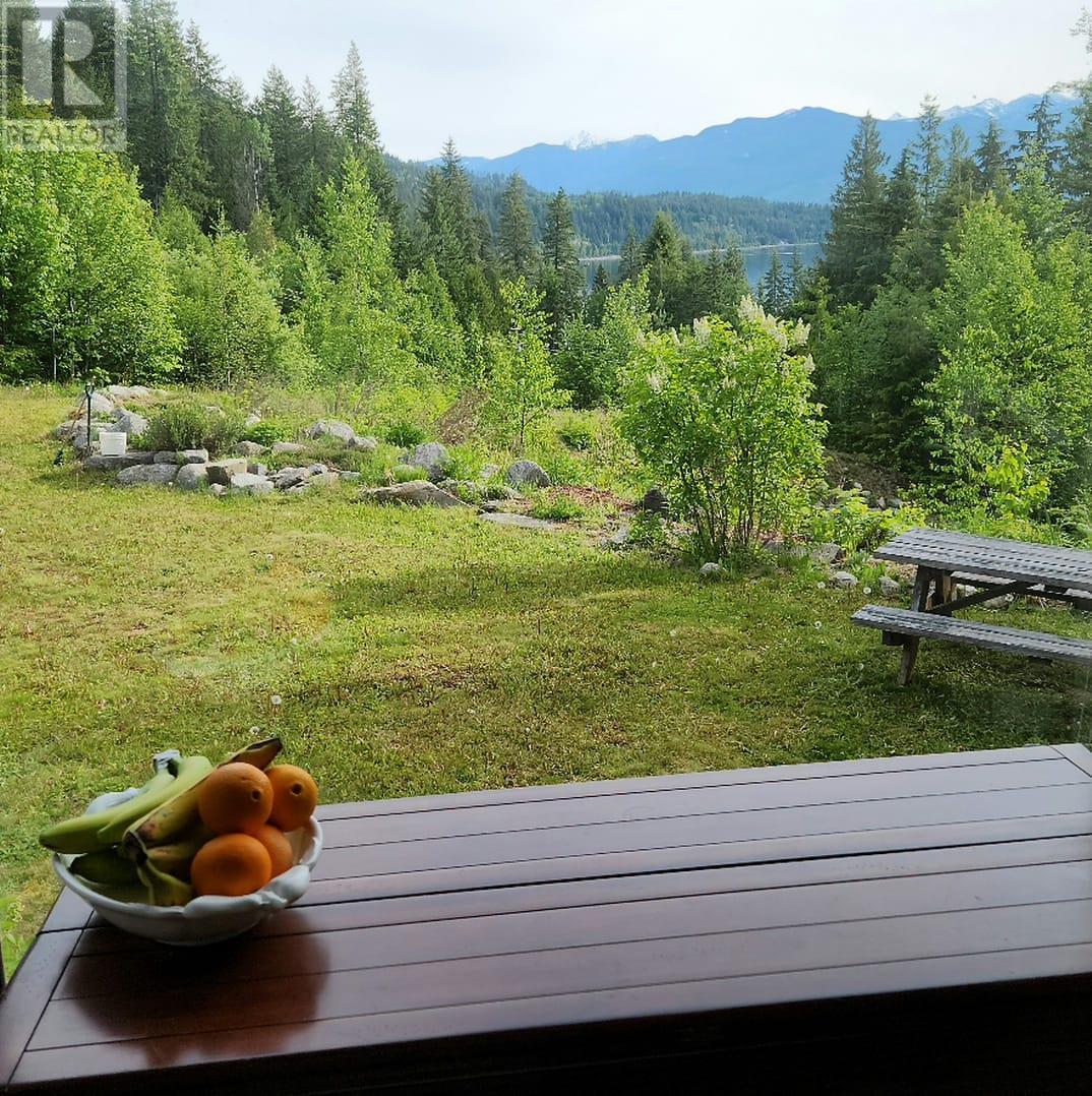 1273 Queens Bay Road, Balfour, British Columbia  V0G 1C0 - Photo 5 - 10348471