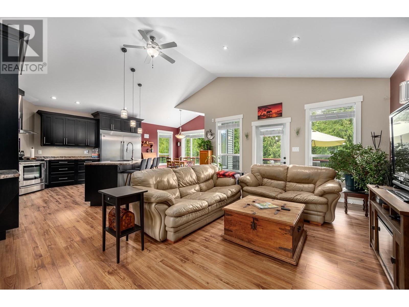 787 Crescent Bay Road Lot# 133, Nakusp, British Columbia  V0G 1R1 - Photo 31 - 10348432